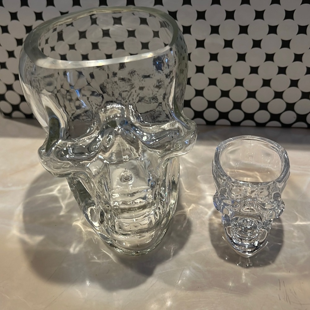 New crystal skull, head glass and shot glass